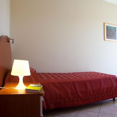 Motta Residence Hotel Motta SantʼAnastasia Exterior foto